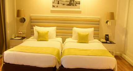 Amanora The Fern Pune, Series by Marriott Room Type - Winter Green Premium, Guest room, 2 Twin, City view, Balcony Amanora The Fern Pune, Series by Marriott Room Type - Winter Green Premium, Guest room, 2 Twin, City view, Balcony