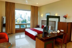 Kohinoor ATC Apartment| Rooms & Caretaker