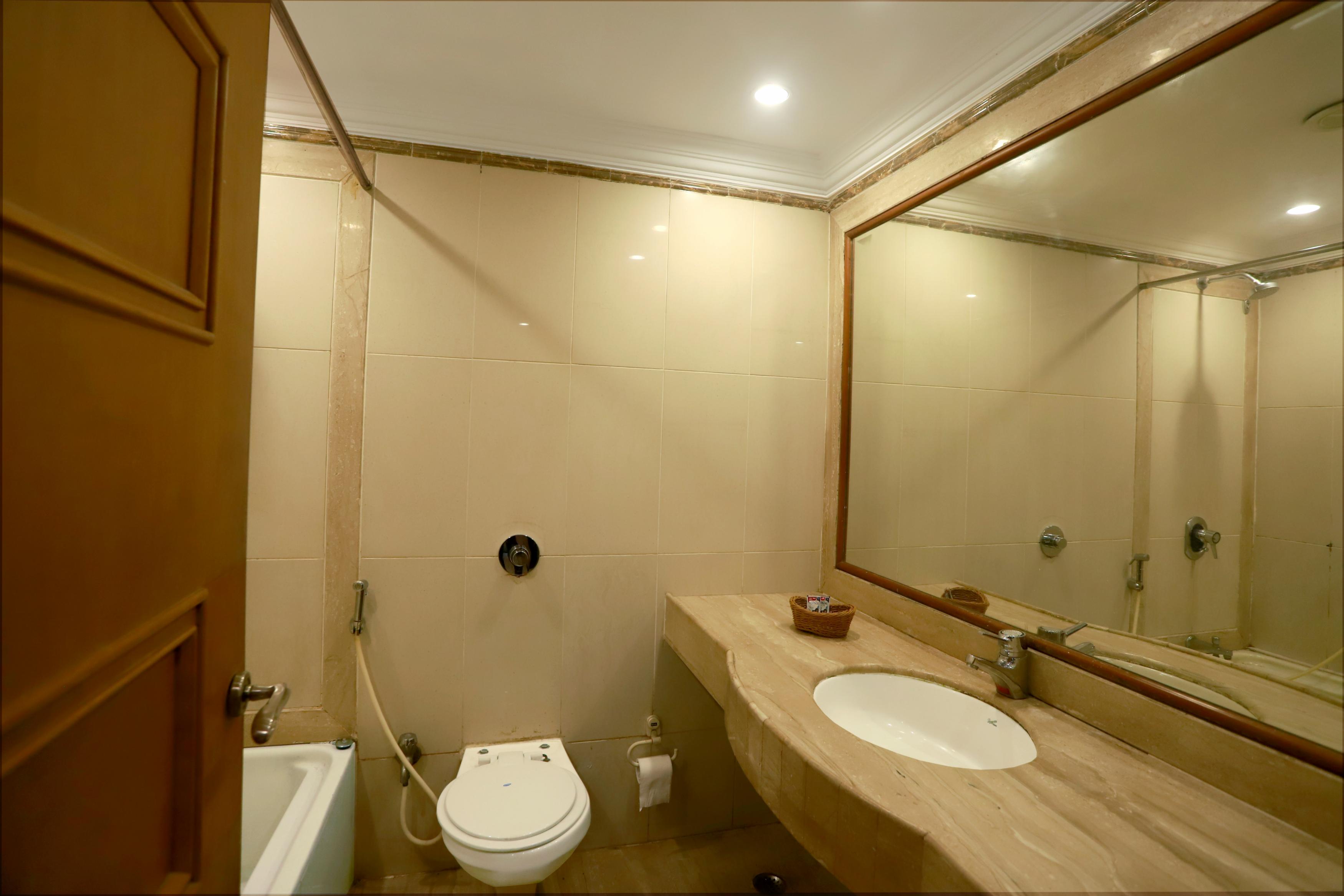 Kohinoor ATC Apartment| Rooms & Caretaker - Tap to explore photos