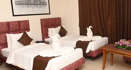 The Senator Room Type - Topaz Twin The Senator Room Type - Topaz Twin