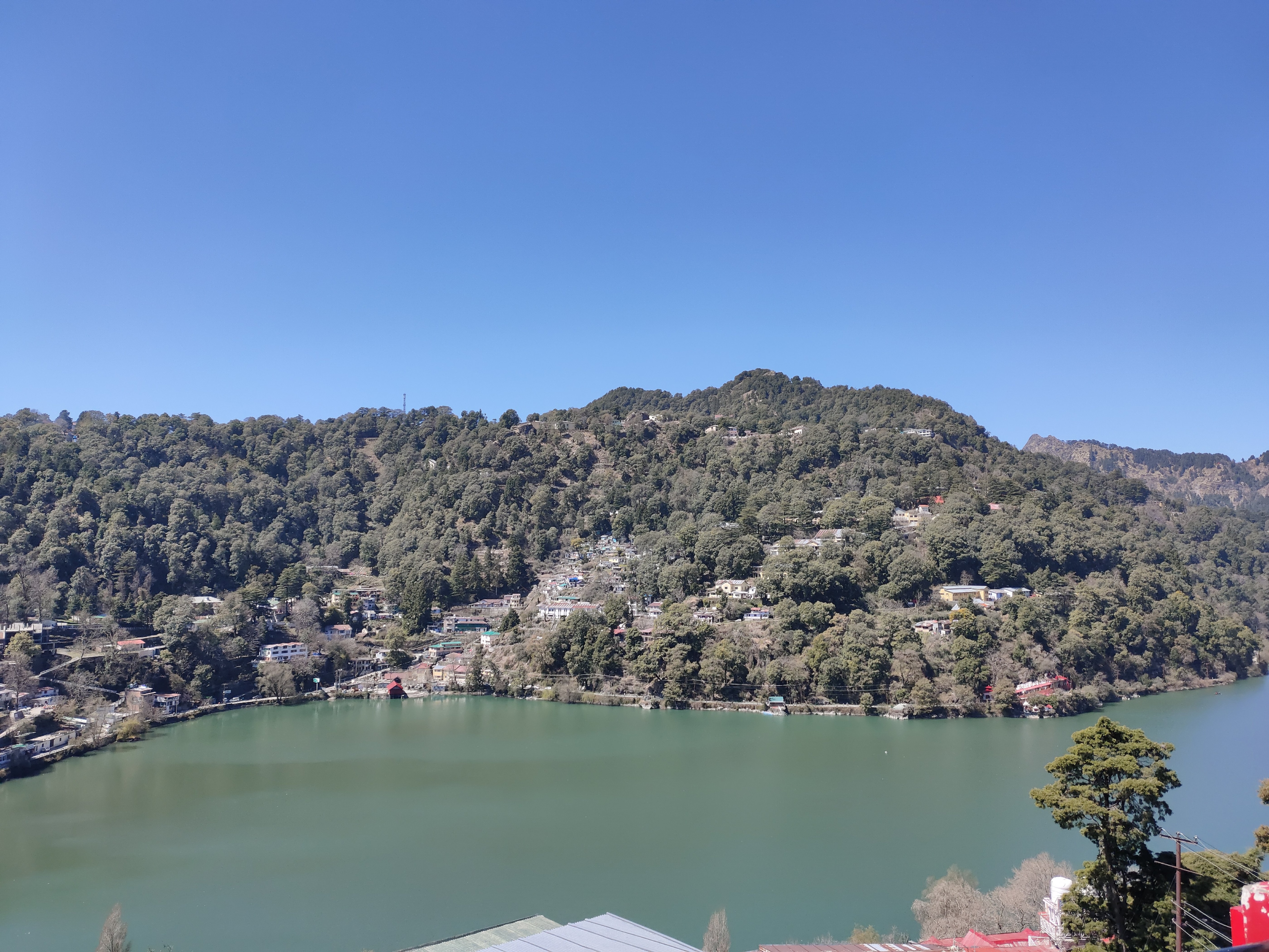 Chinar Guest House (500m Walk from Mall Road) - Tap to explore photos