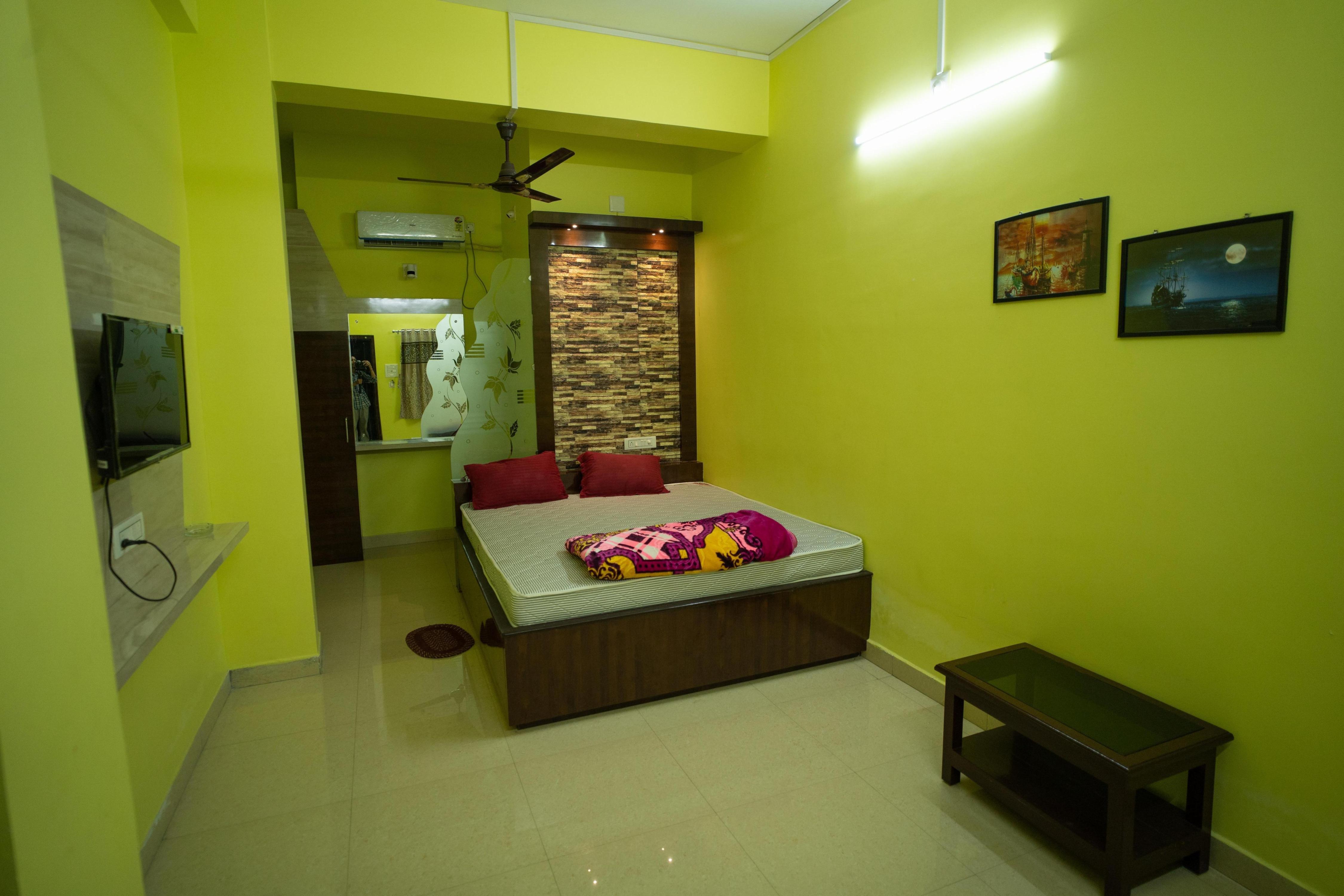 Purulia Hill View Hotel - Tap to explore photos