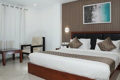 QUEENS HOTEL