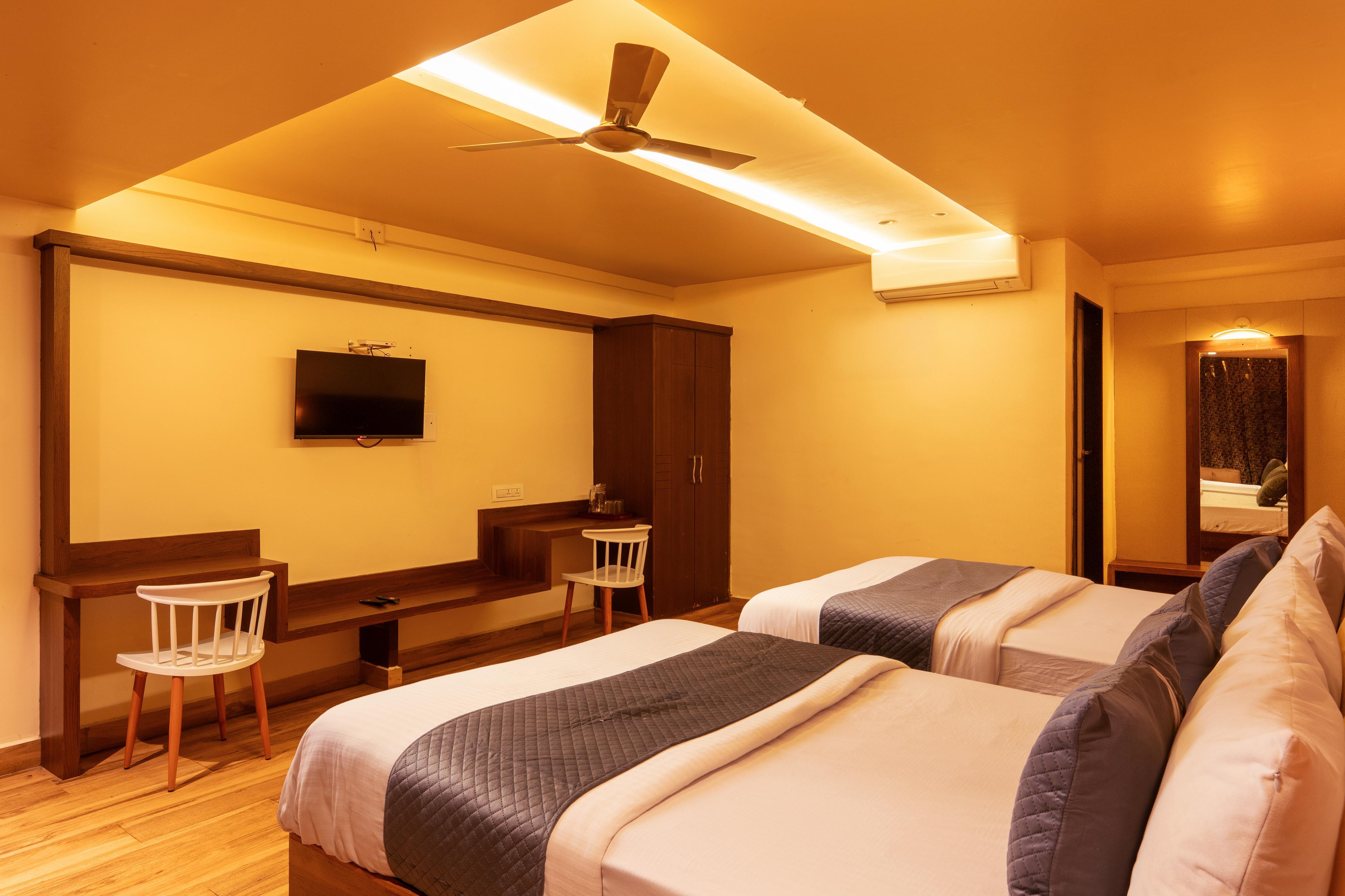 State Lodge Room Type - Quad Room AC