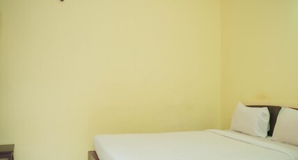 Vishnu Residency Room Type - Standard room
