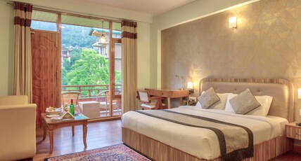 Snow Flakes Resort And Spa Centrally Heated Luxury Resort Room Type - Super Deluxe Room with Mountain View & private balcony - Centrally Heated