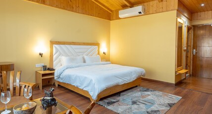 Snow Flakes Resort And Spa Centrally Heated Luxury Resort Room Type - Luxury Duplex Room with Private Balcony Snow Flakes Resort And Spa Centrally Heated Luxury Resort Room Type - Luxury Duplex Room with Private Balcony