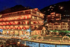 Snow Flakes Resort And Spa Centrally Heated Luxury Resort