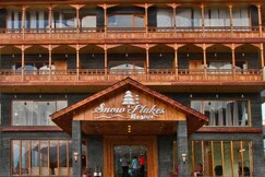 Snow Flakes Resort And Spa Centrally Heated Luxury Resort