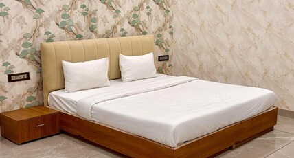 Shubh Kaaraj And Silver Oak Vatika Room Type - Suite Room