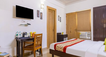 Hotel Marks INN & Banquet Room Type - Executive Room With Welcome Kit