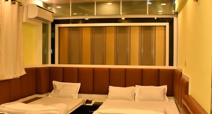 Hotel Devi Darbar Room Type - SUPERIOR EXECUTIVE DELUXE ROOM