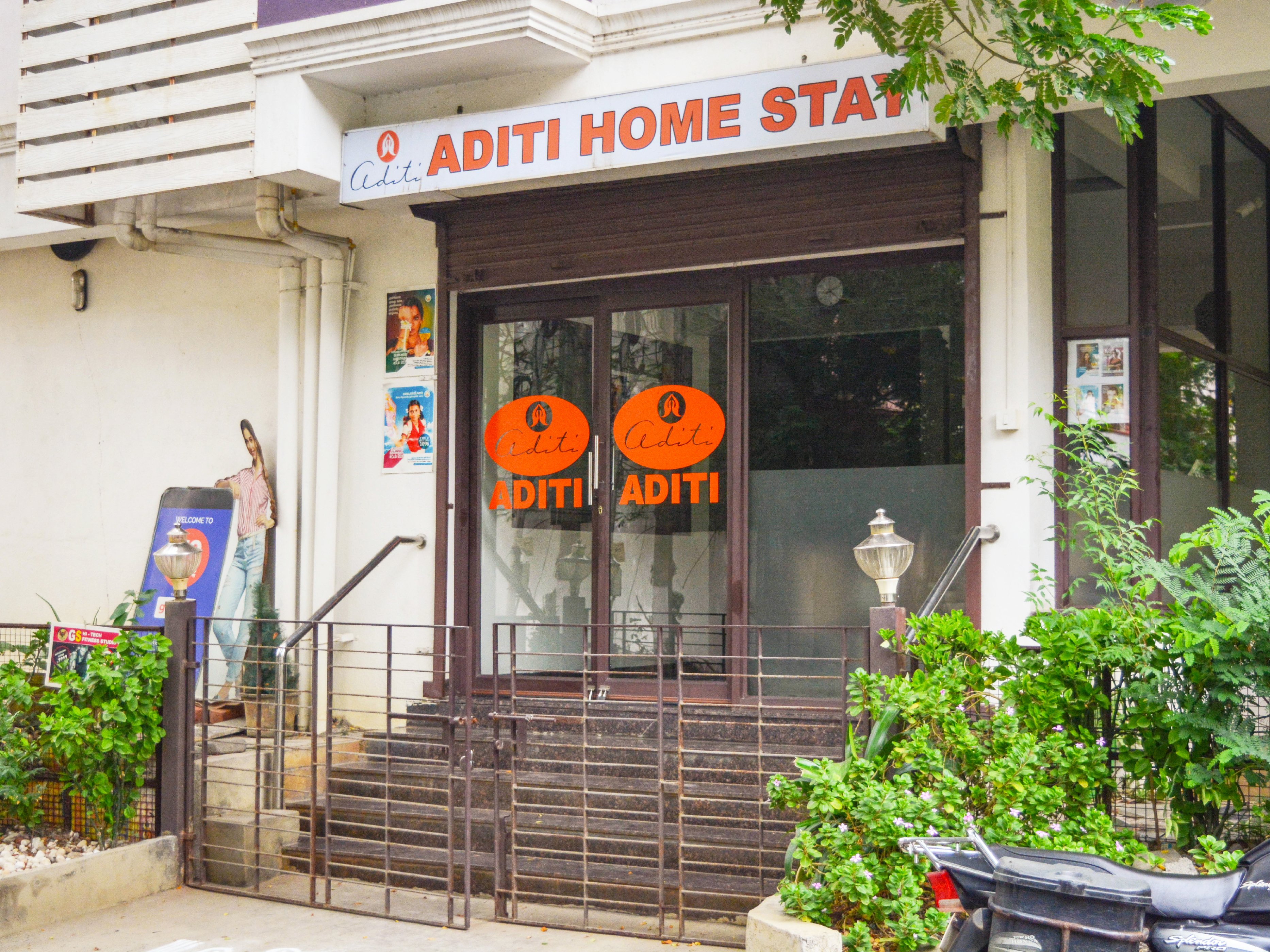 Aditi Home Stay - Tap to explore photos