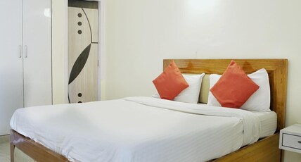 ASHU VILLA near Maharani Bagh Room Type - Deluxe ASHU VILLA near Maharani Bagh Room Type - Deluxe