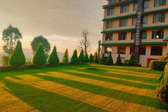 Shimla Greens Hotels & Resort