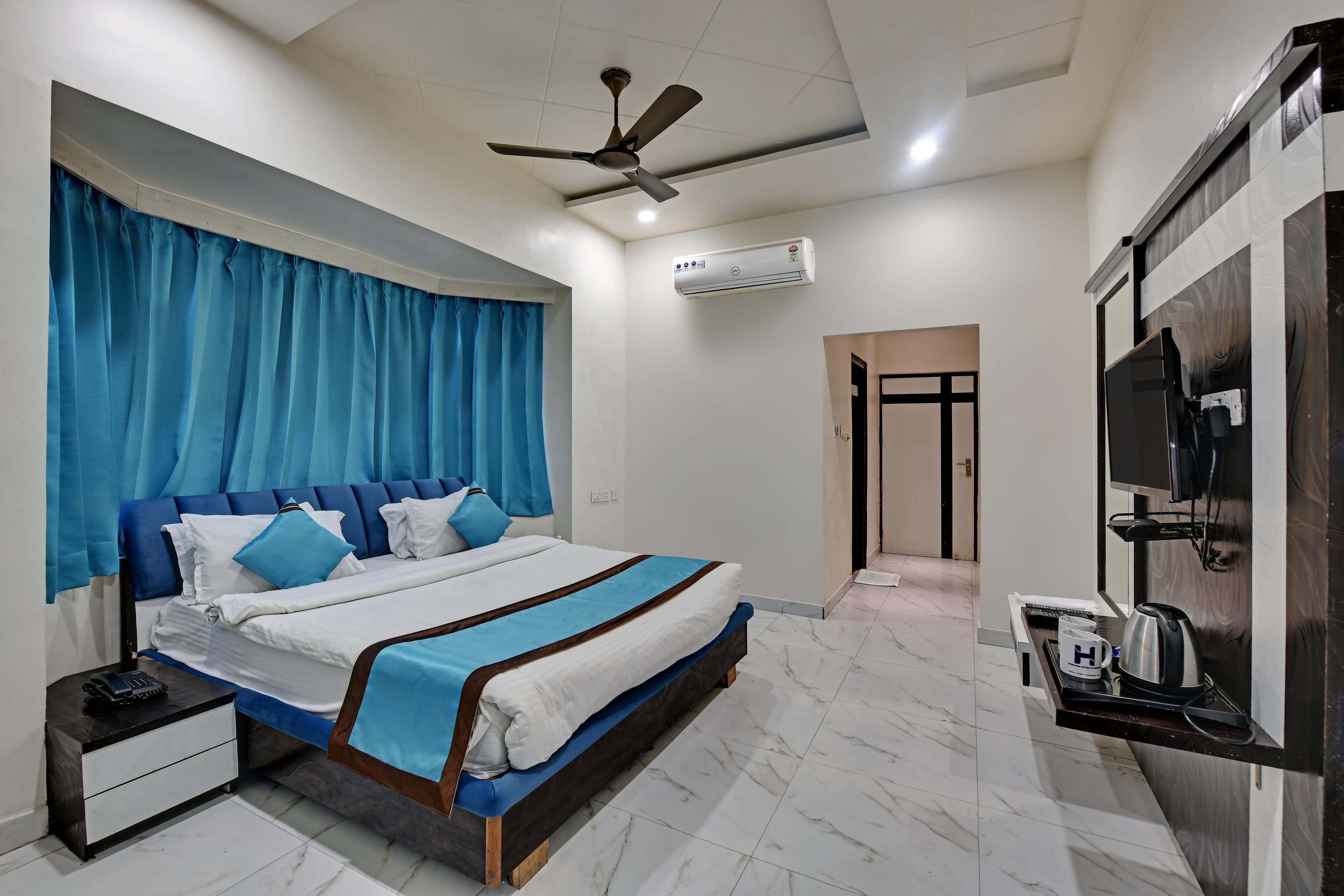 Hotel Krishna Palace by Darbha Hotels - Tap to explore photos