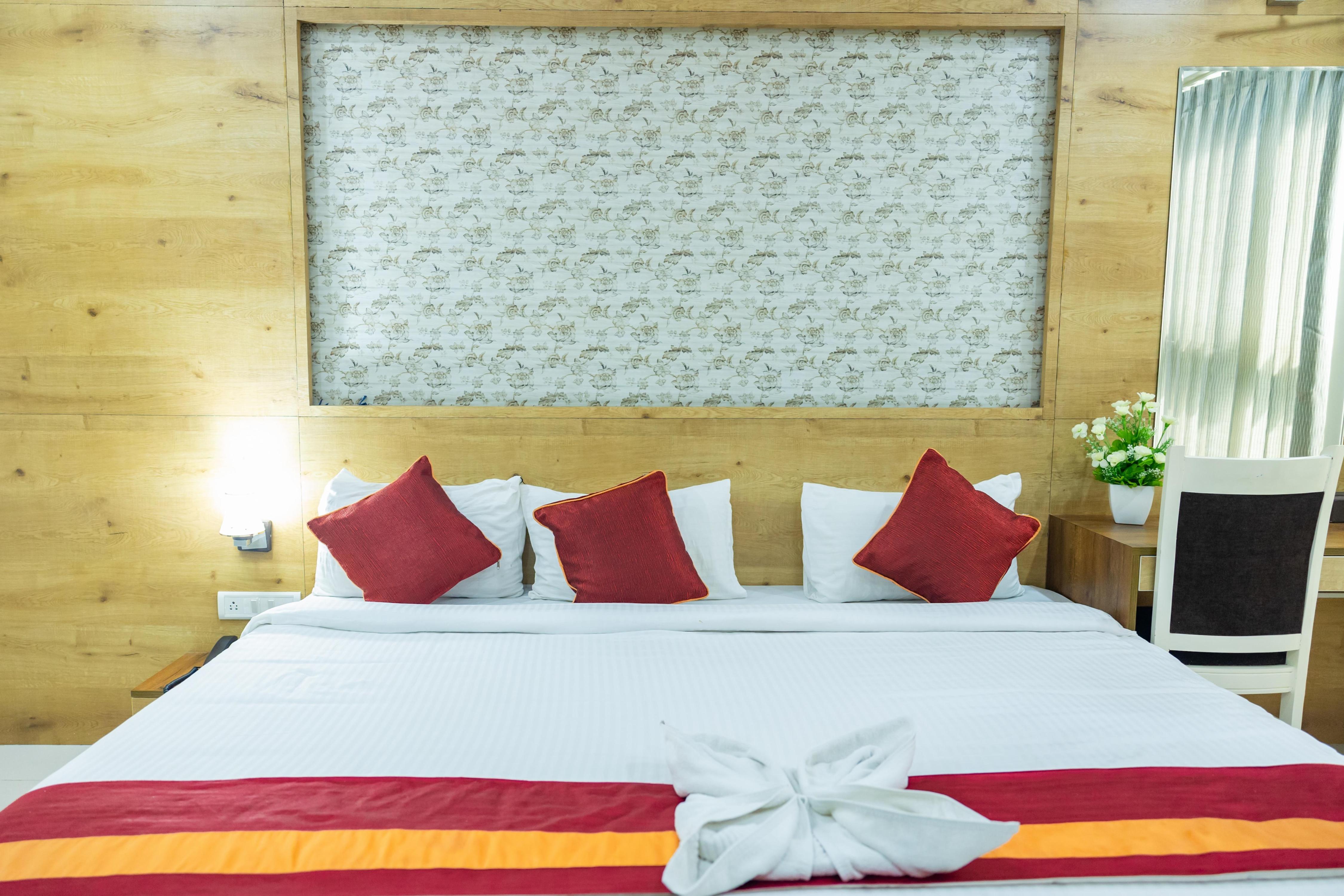 Ishwerya Suites Room Type - Queen Suite Room