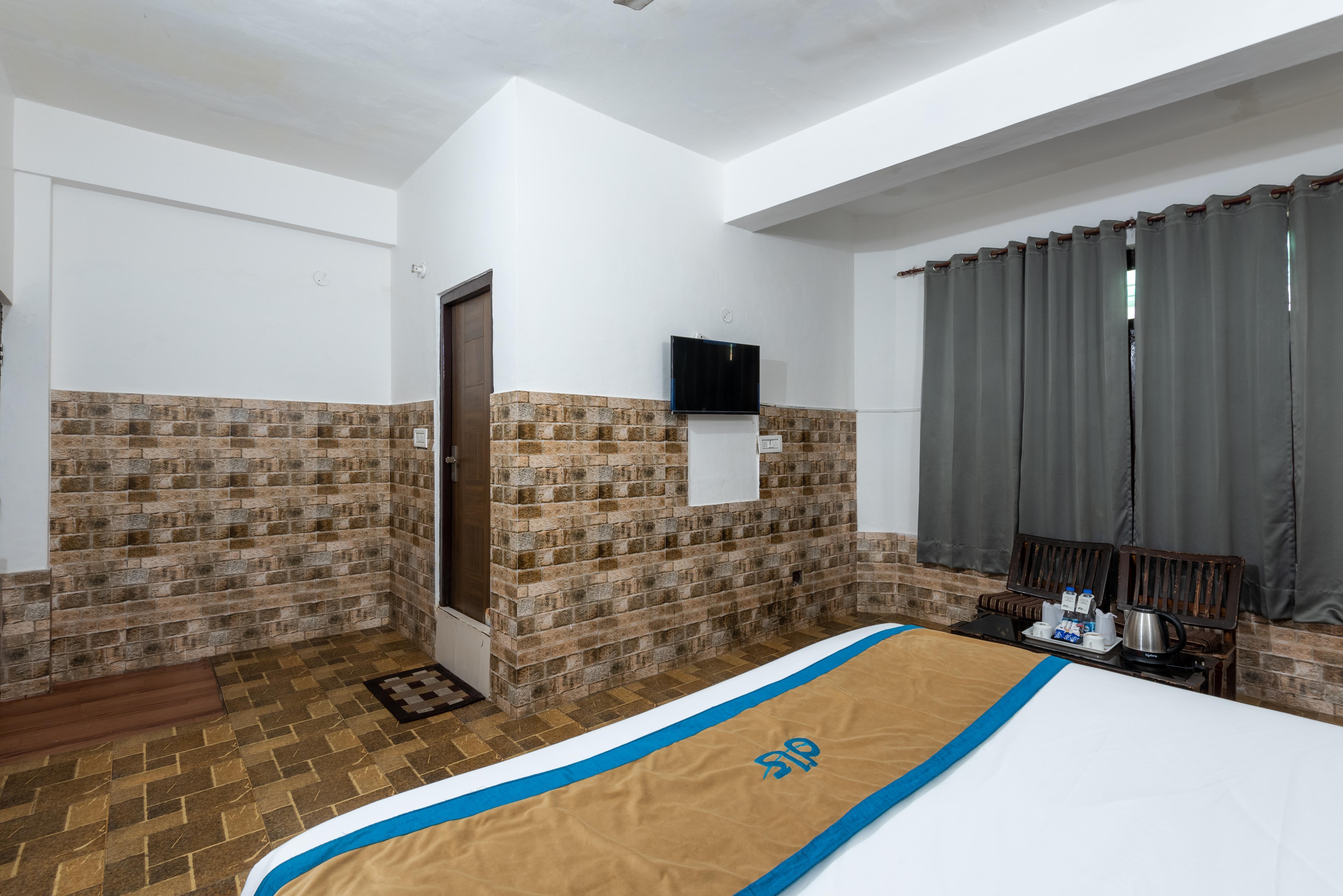 Snow Retreat By DLS Hotels Room Type - Deluxe Room