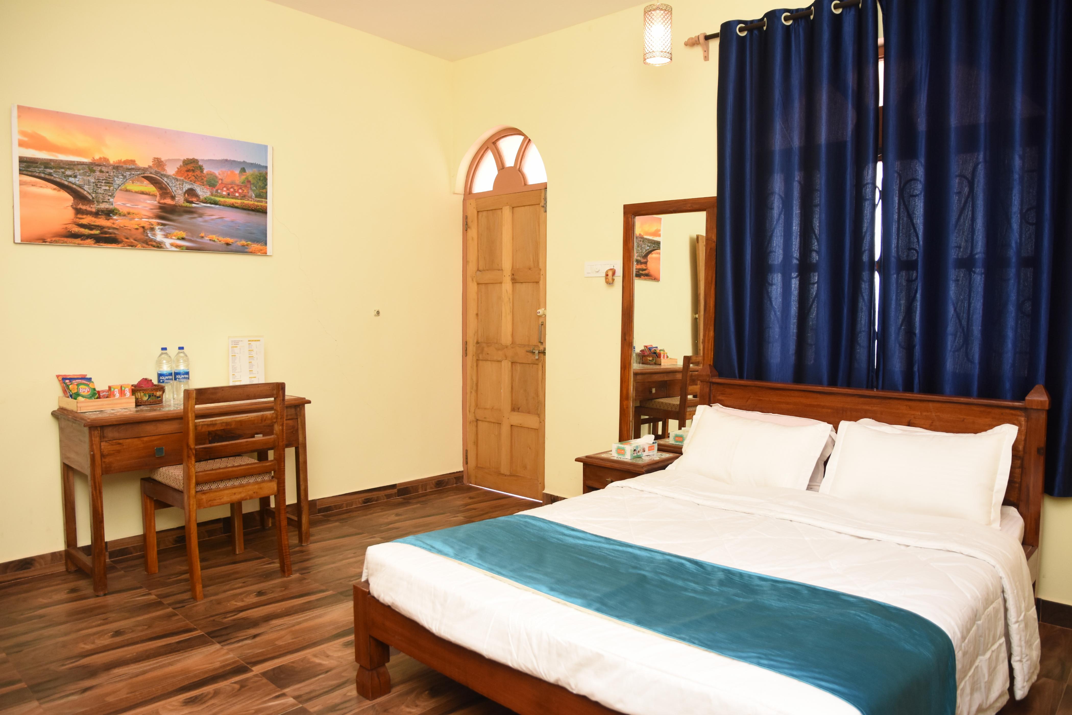 Bens Inn. Room Type - QUEEN PREMIUM DELUXE WITH BALCONY