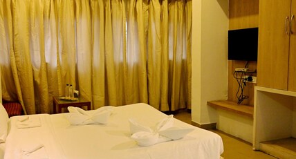 Western Tower Hotel Room Type - Premium Deluxe Room