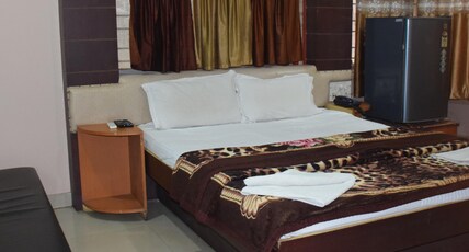 Hotel Starline Room Type - Economy Double Deluxe Room