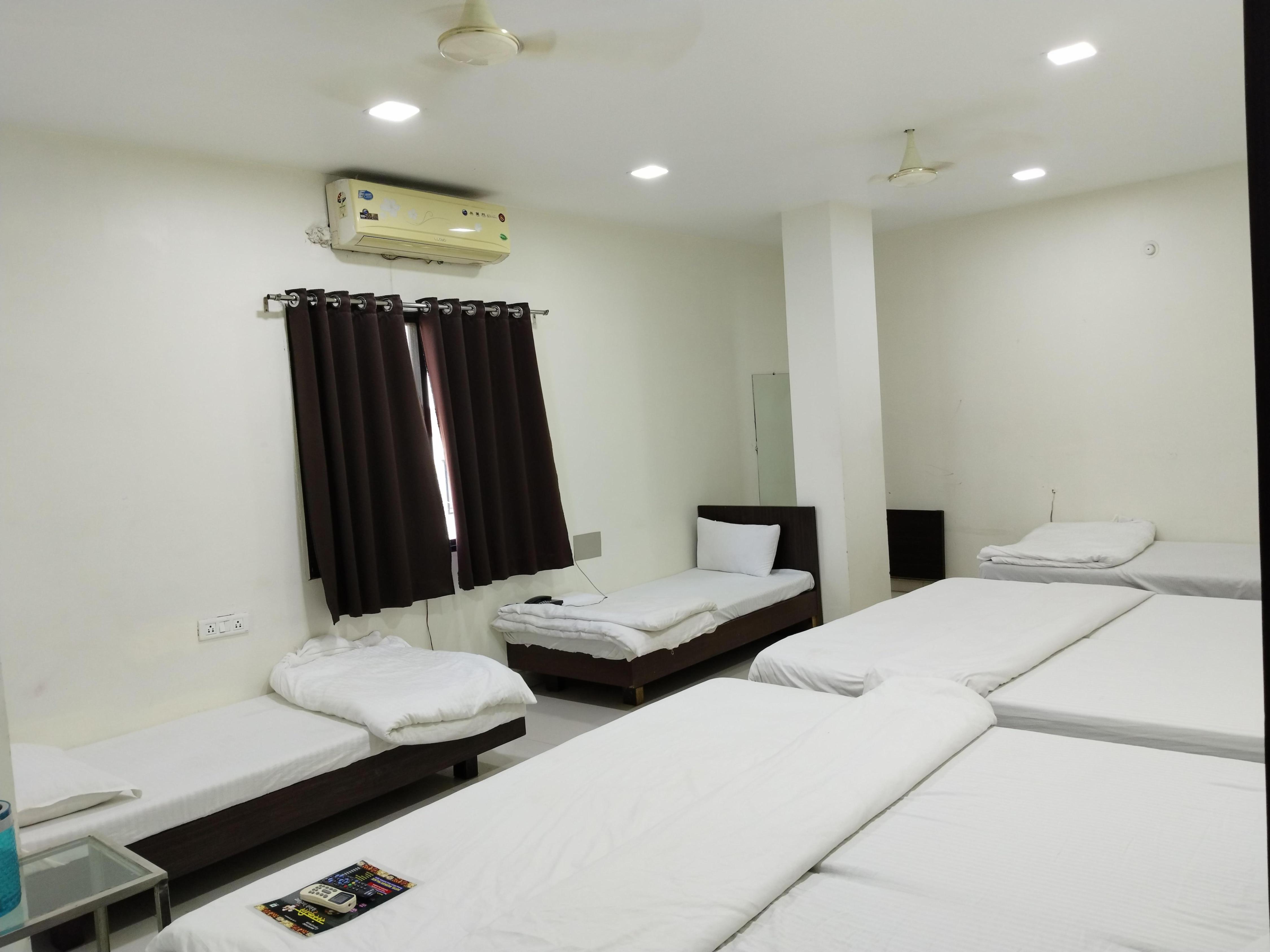 Hotel Shree Aaradhy - Tap to explore photos