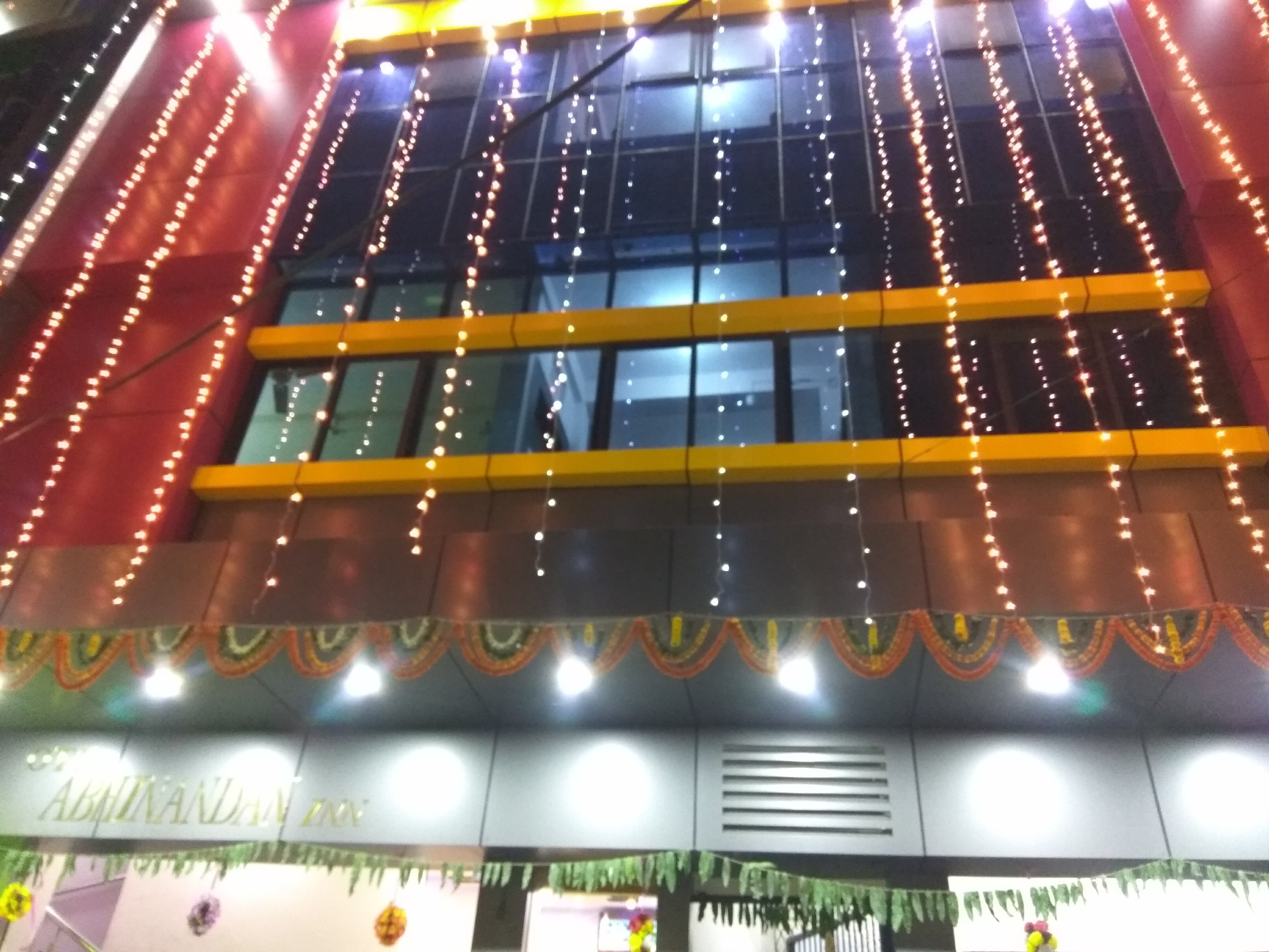 Hotel Abhinandan Inn - Tap to explore photos