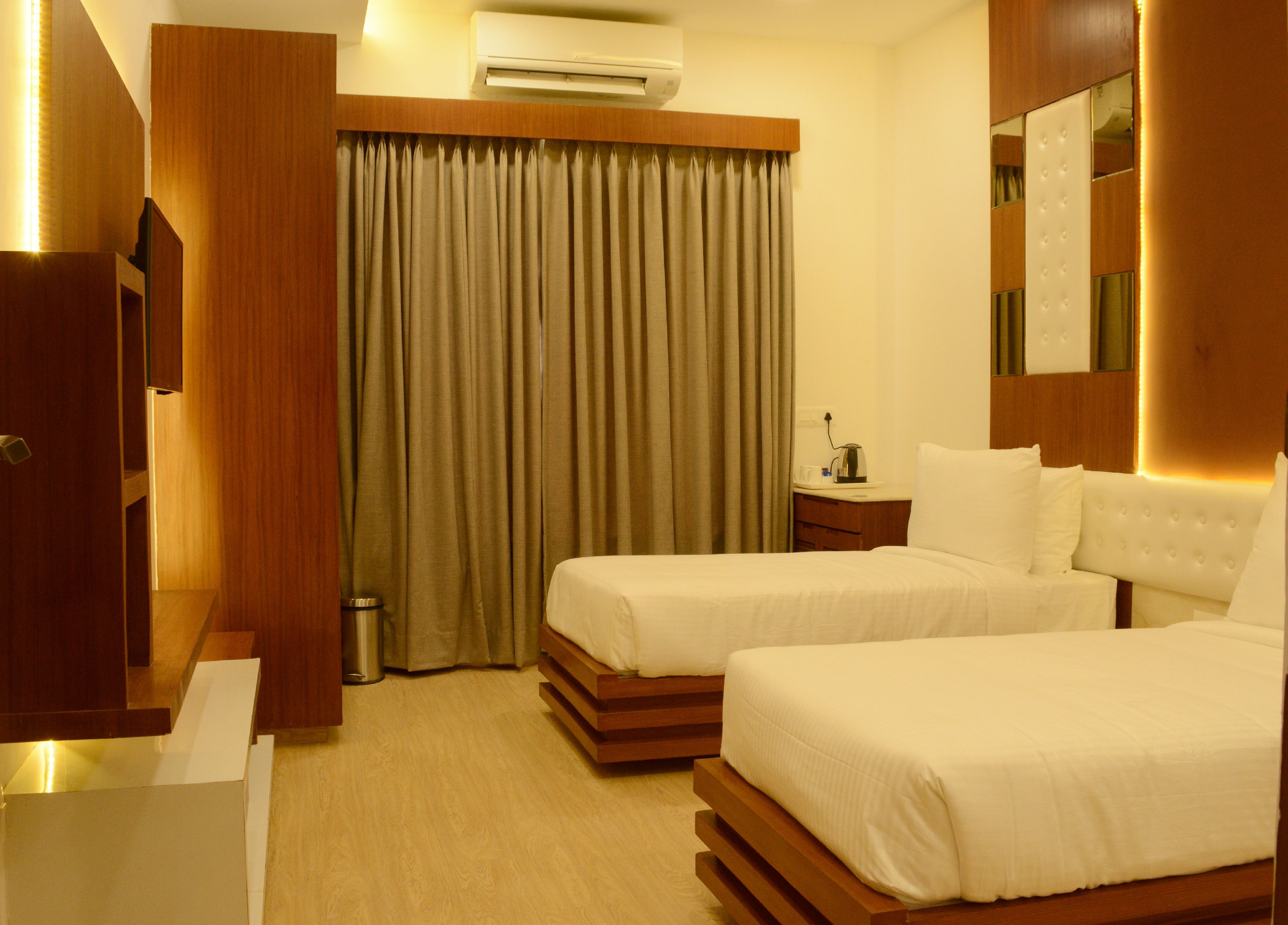 Royal Residence City Centre Room Type - Deluxe Twin Room