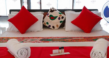 Shiv Tara Desert Camp Room Type - Desert Swiss Tent (Non AC) Shiv Tara Desert Camp Room Type - Desert Swiss Tent (Non AC)