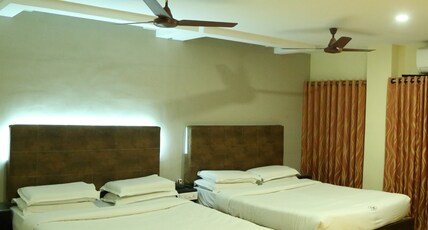 Hotel Chitra Room Type - Family Room Double Bed