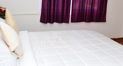 Hillington Cottage | Rooms & Suites Room Type - Lake view Suite Room with sitout