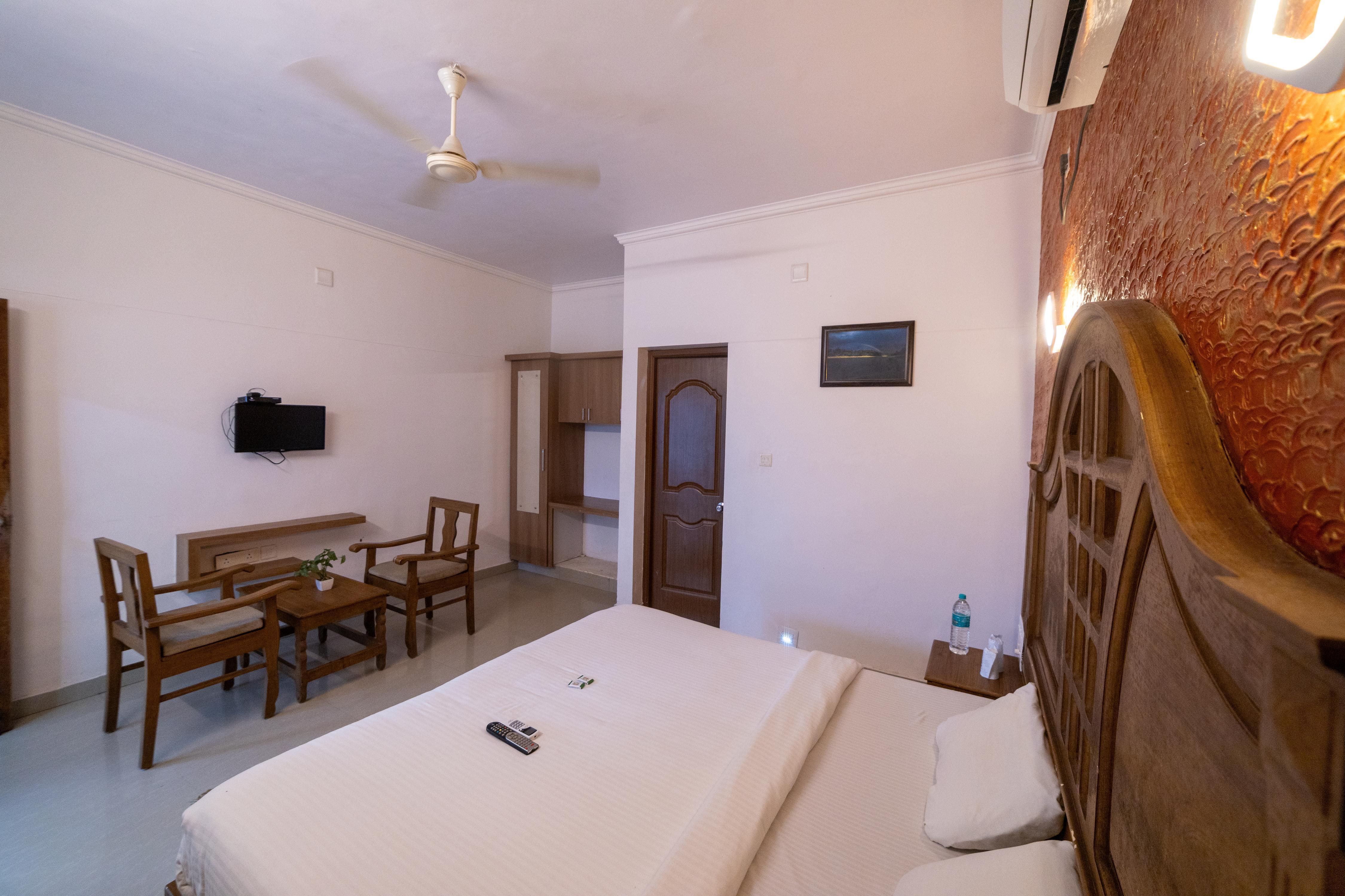 THE CLIRIND RESORTS - Tap to explore photos