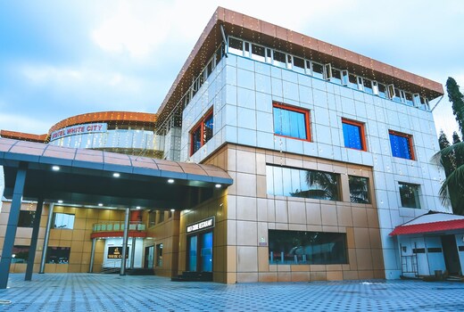 Hotel white city