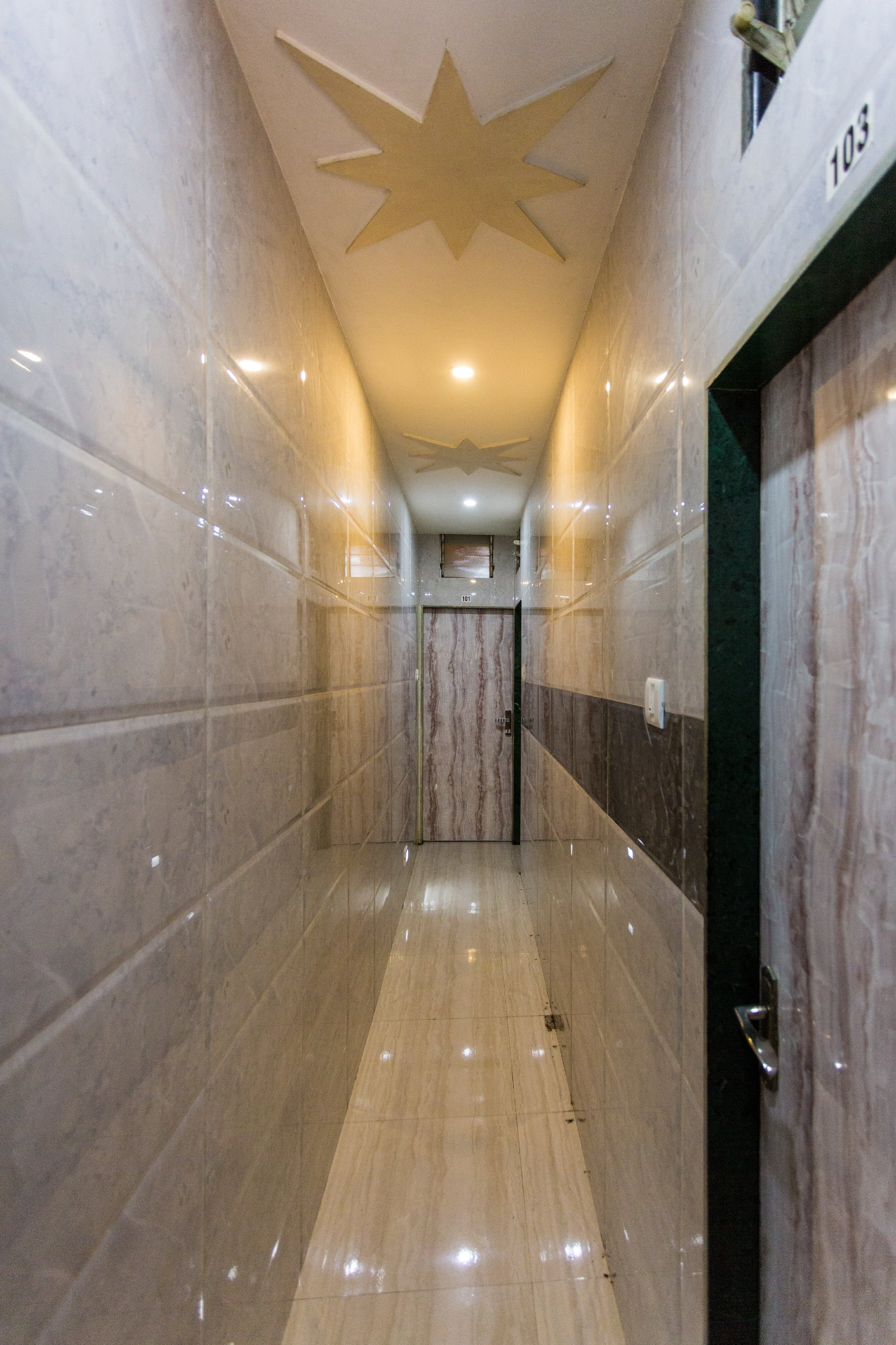 Shalimar Guest House by WB Inn - Tap to explore photos