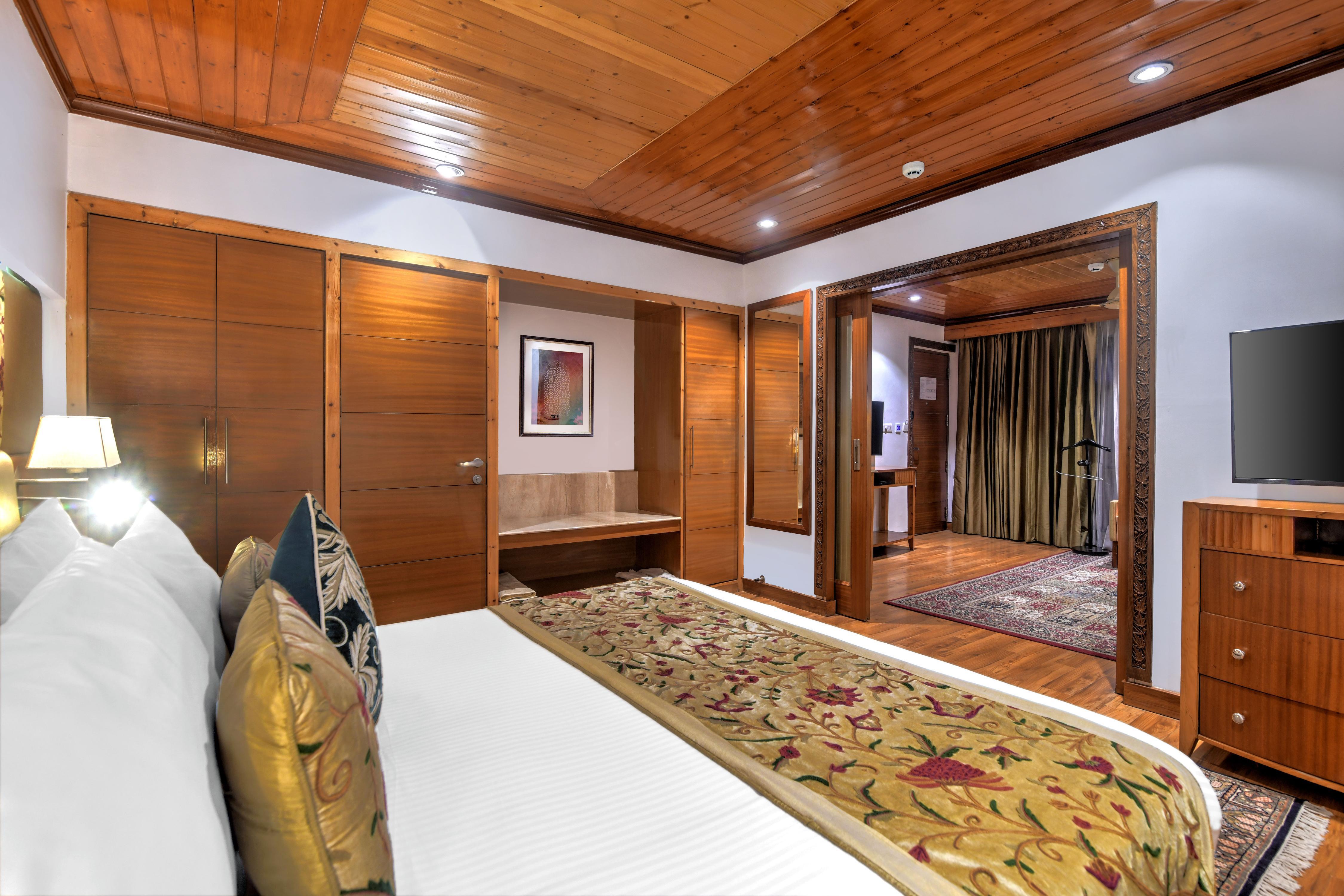 Fortune Resort Heevan, Srinagar - Member ITC Hotels' Group Room Type - Deluxe Suite