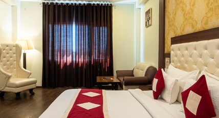 Hotel The Royal Krishna Room Type - Premium Double Room with Couch