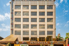 Hotel Peninsula Redpine