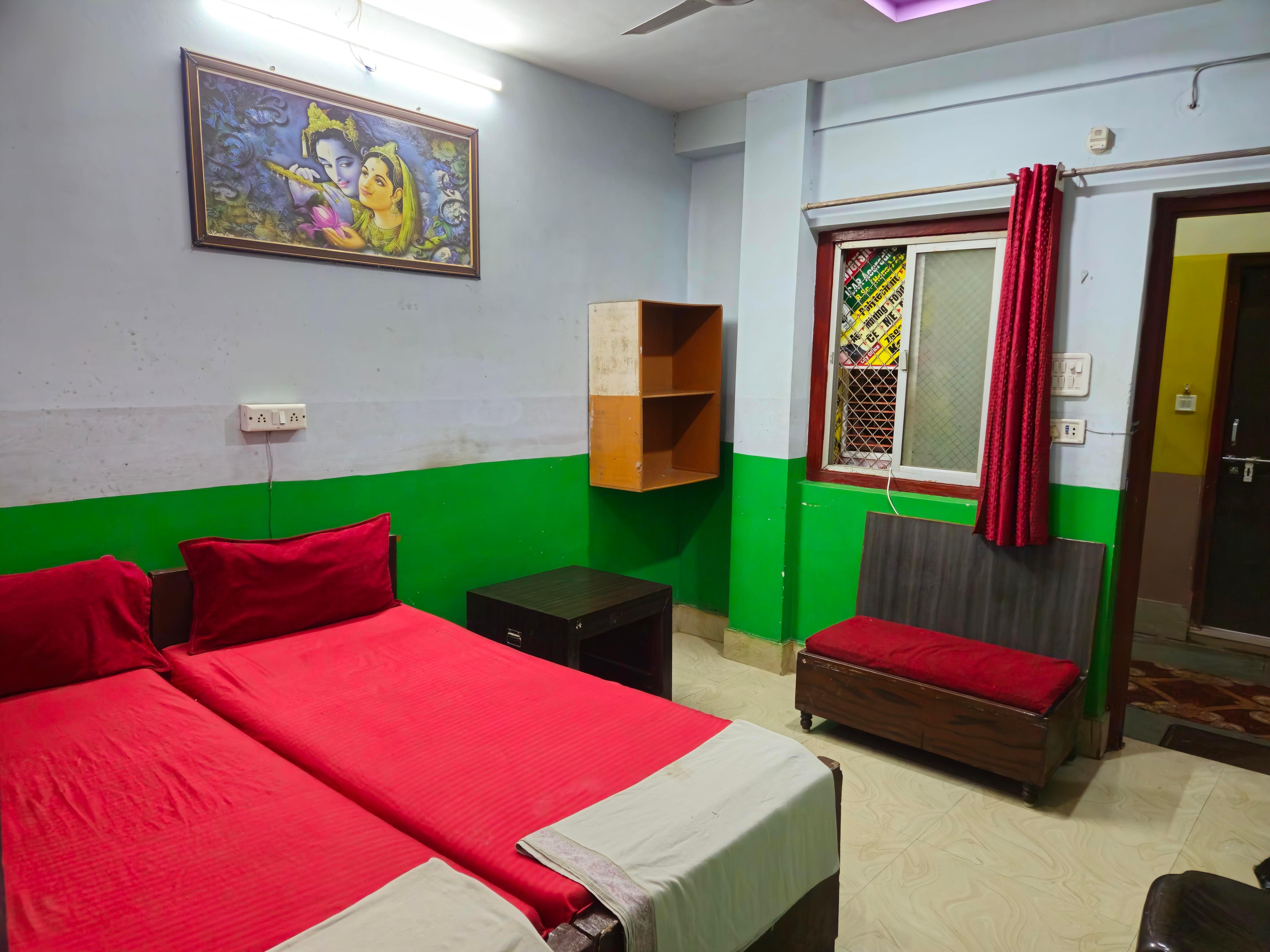 Hotel Shri Laxmi Vilas - Tap to explore photos