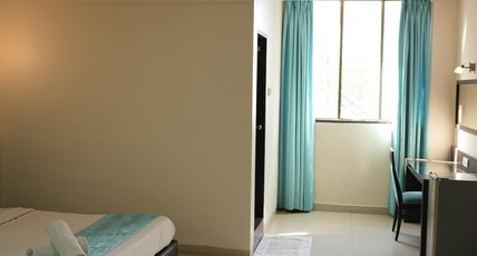 HOTEL WESTERN INN Room Type - Deluxe Room
