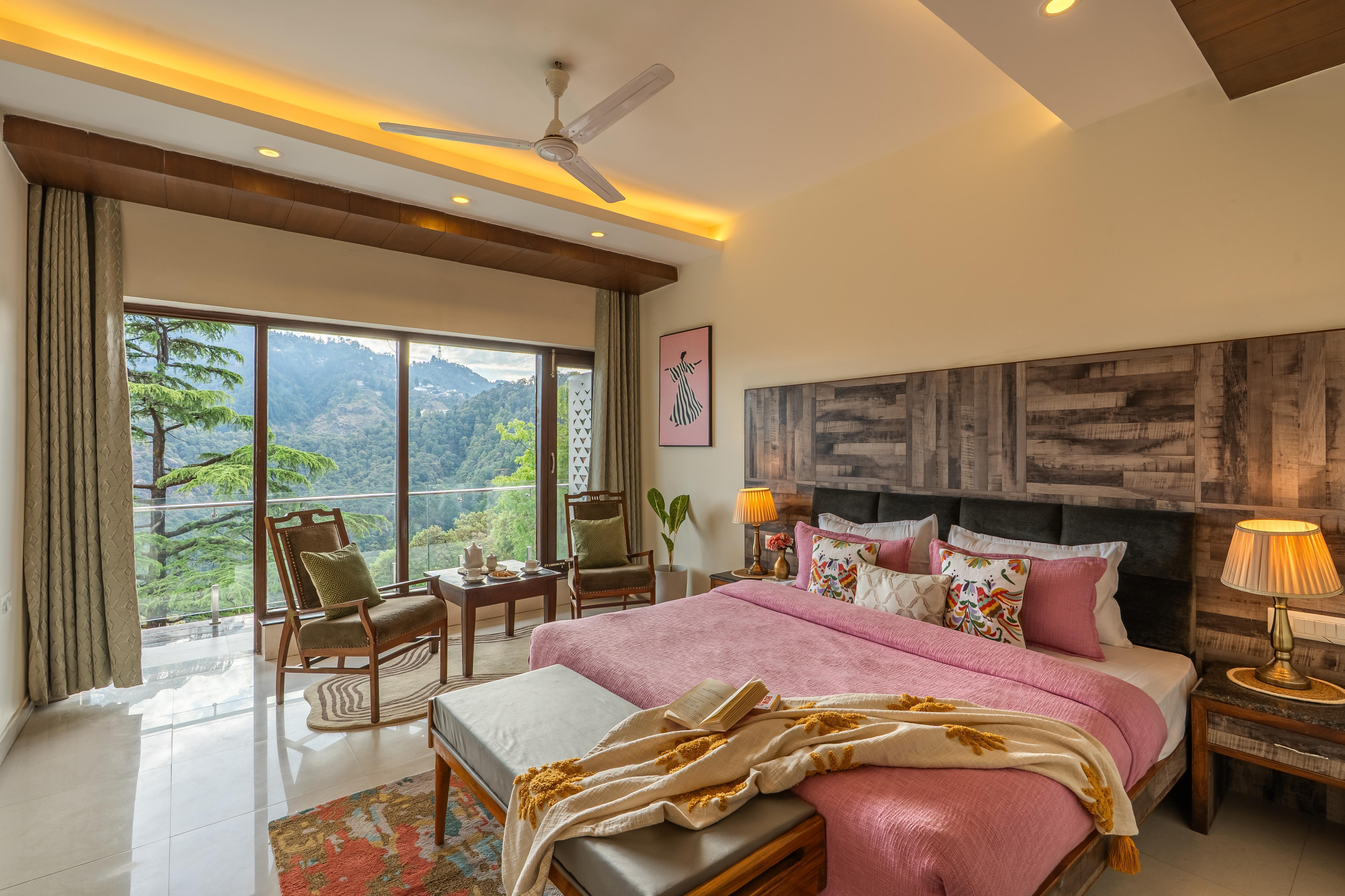 Perfectstayz Premium Seven Oaks Room Type - Executive room with Balcony and Hill view