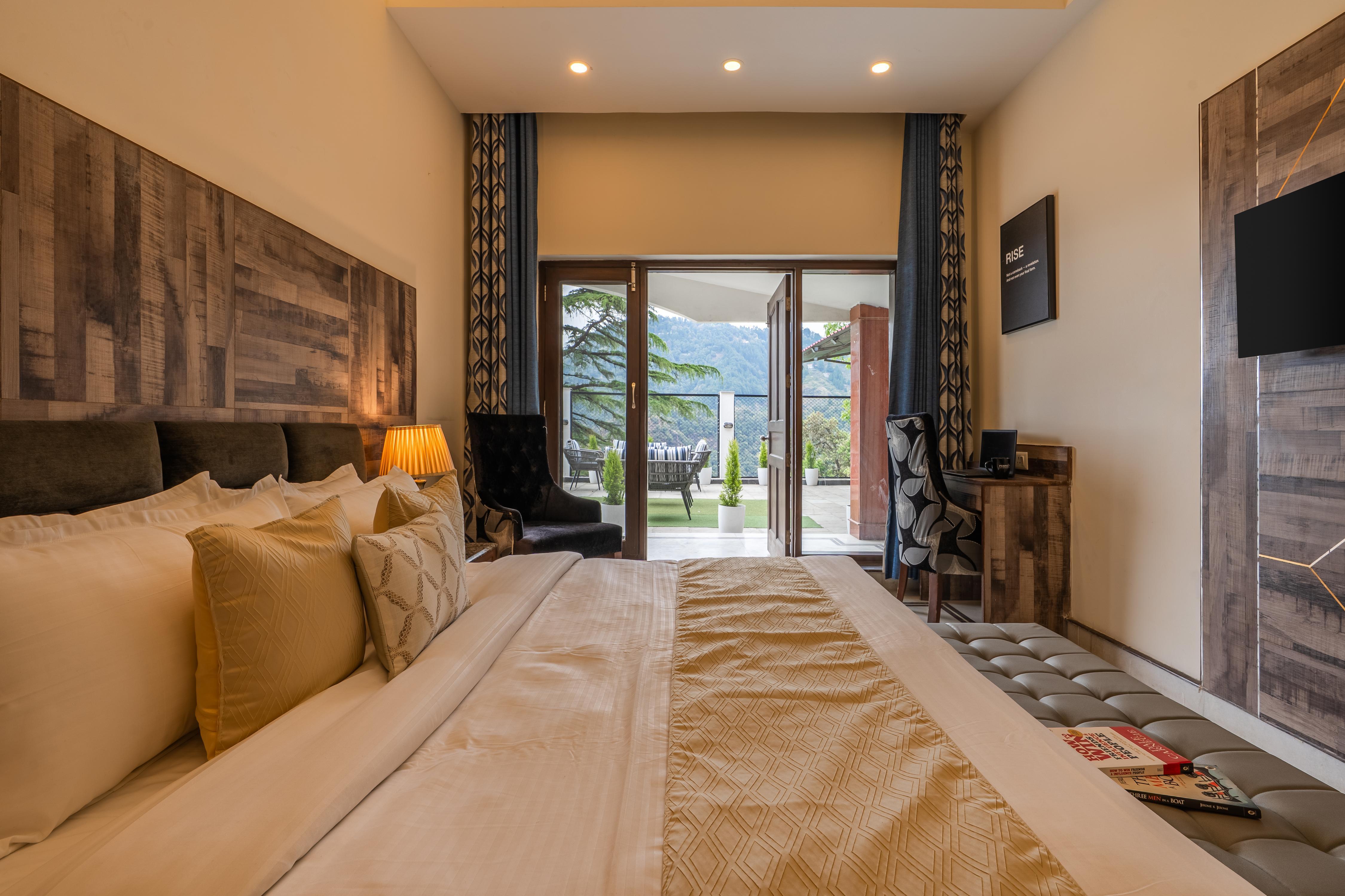 Perfectstayz Premium Seven Oaks - Tap to explore photos