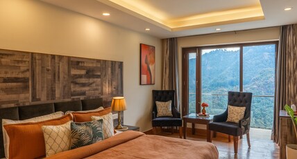 Perfectstayz Premium Seven Oaks Room Type - Super Deluxe room with balcony and Hill view Perfectstayz Premium Seven Oaks Room Type - Super Deluxe room with balcony and Hill view