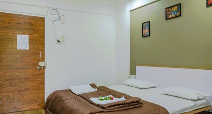 White House Beach Resort Room Type - Standard Room with Window(For 2 pax)