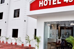 Hotel 49