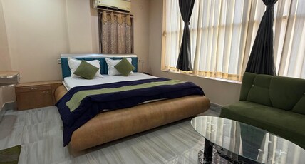 City International Room Type - AC DELUXE
