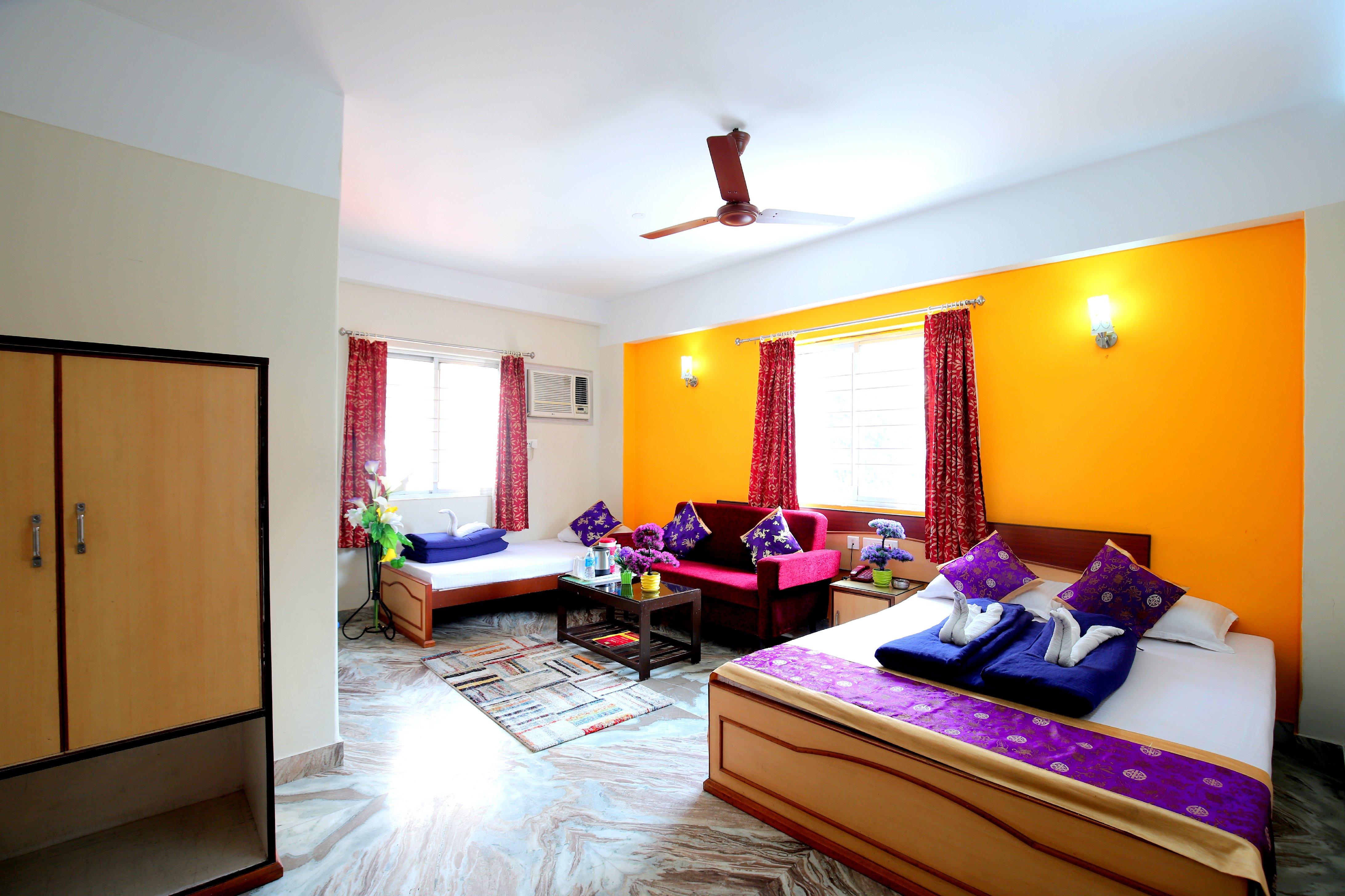 Hotel Vinayak Inn & Banquet - Tap to explore photos