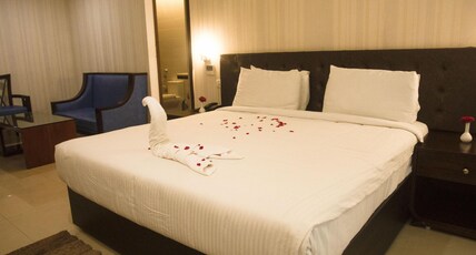 Saaral Resort (Kutralam) Room Type - EXECUTIVE DELUXE