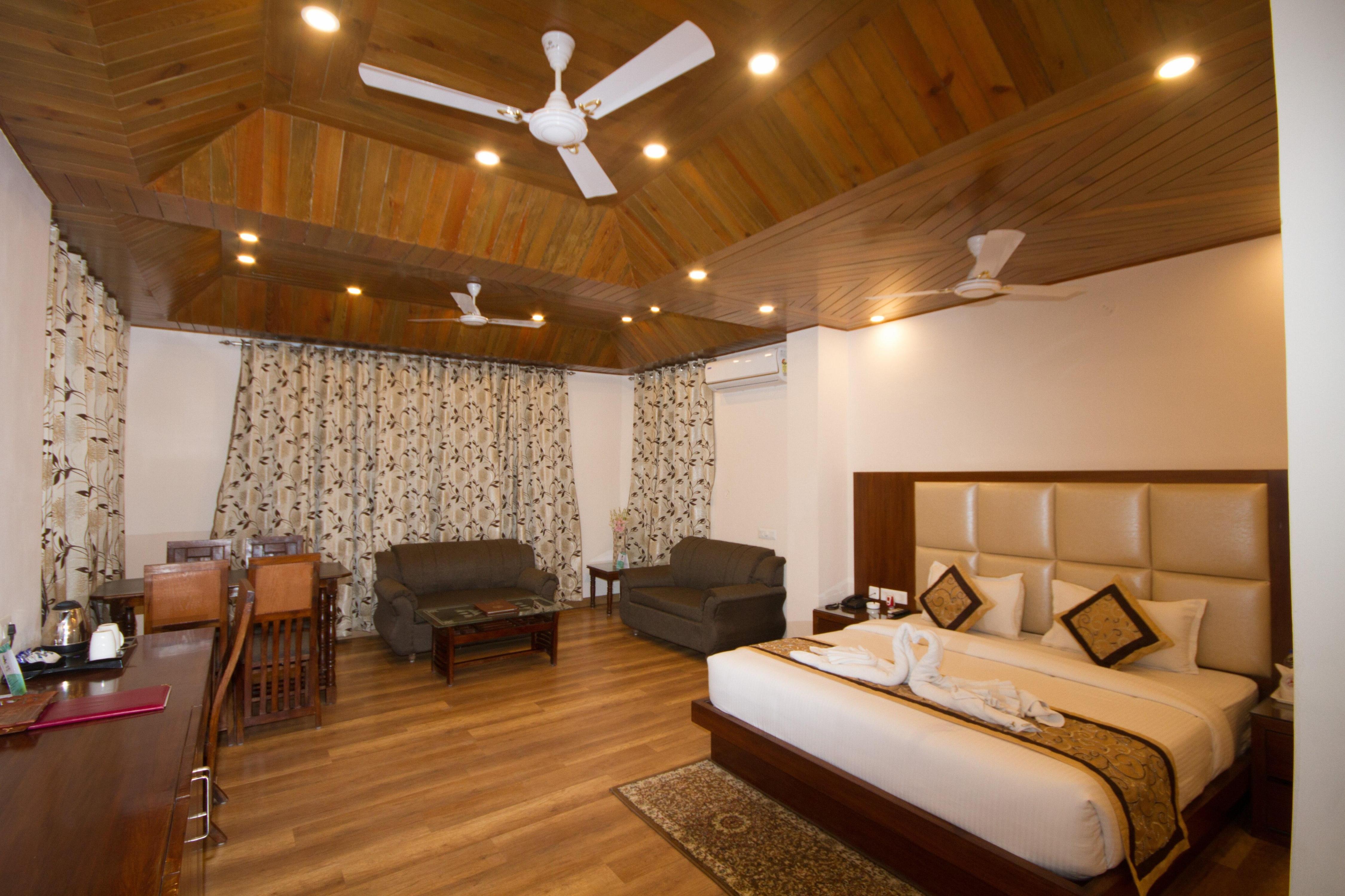 HOTEL DHARAMSHALA PARADISE Room Type - Presidential  Room (Mountain and Garden View)