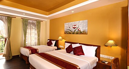 DOM Himalaya Hotel Kathmandu Room Type - Deluxe Family Room With Balcony DOM Himalaya Hotel Kathmandu Room Type - Deluxe Family Room With Balcony