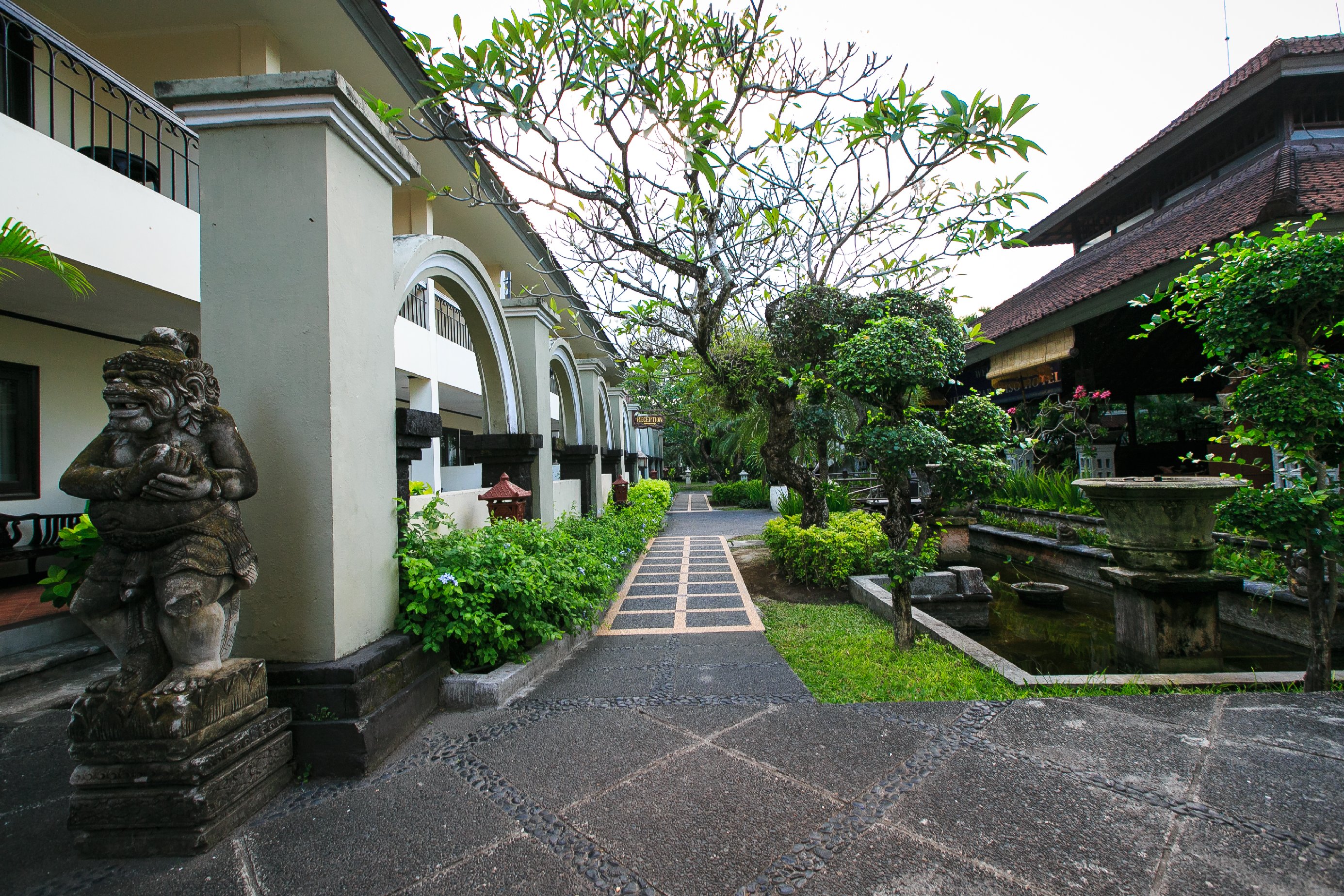 Legian Paradiso Hotel - Tap to explore photos